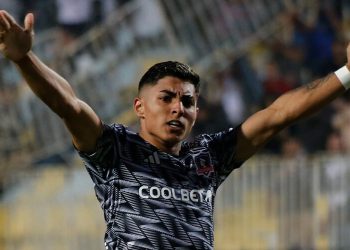 Jhordy Thompson encontró la manera de poder jugar en el extranjero