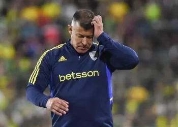 Jorge Almirón está cerca de tener su primera gran baja en Colo Colo