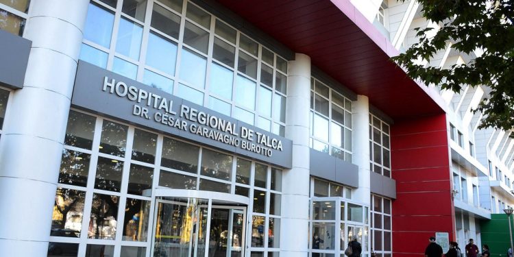 Diputados RN piden investigar "falsos fallecidos" en hospitales de Talca y Antofagasta