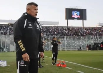 Enfocado: Almirón quiere alinearlos a todos en el Superclásico