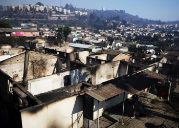 Grave acusación por falta de apoyo a damnificados de Valparaíso