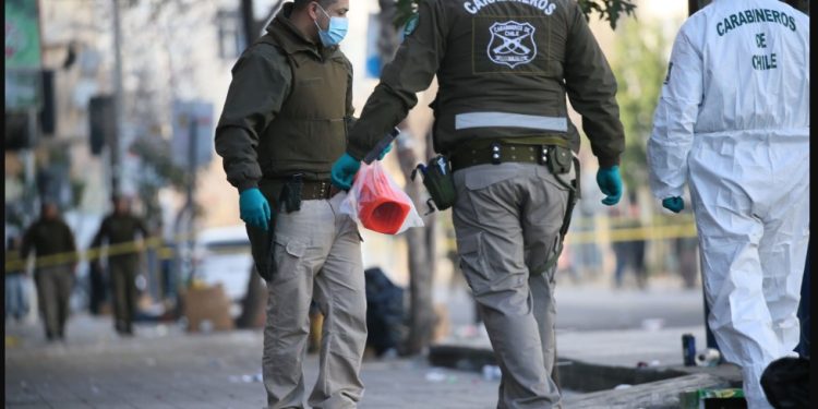 Piden "endurecer estrategia" tras crimen de Carabinero en Santiago