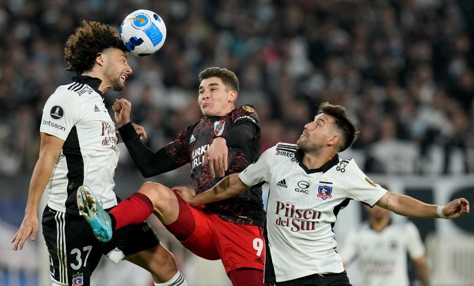 Hinchas albos molestos por elevado precio de entradas para choque con River Plate