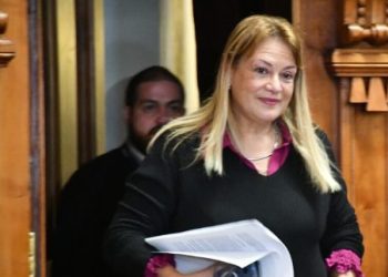 Corte Suprema suma 7 cargos contra ministra Ángela Vivanco