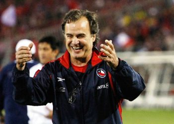 «Es un maleducado»: Periodista chileno contó mal pasar con Bielsa