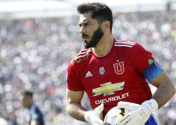 Johnny Herrera se fue con todo contra Daniel Morón