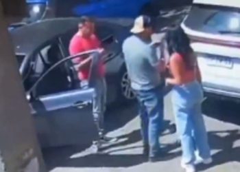 A Pamela Díaz le pidieron una foto en la calle y le robaron todas sus pertenencias