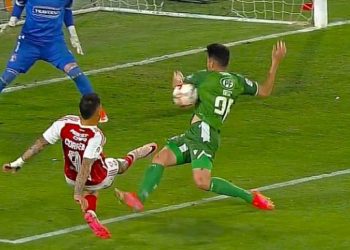 Jefe de árbitros explicó penal otorgado a Colo Colo