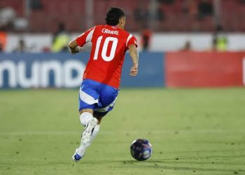 La historia de Luciano Cabral: de estar condenado por 10 años a debutar como crack en La Roja