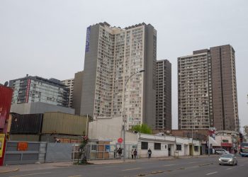 Estación Central: Seremi acelera proceso de revisión de guetos verticales y vecinos acusan montaje de constructoras