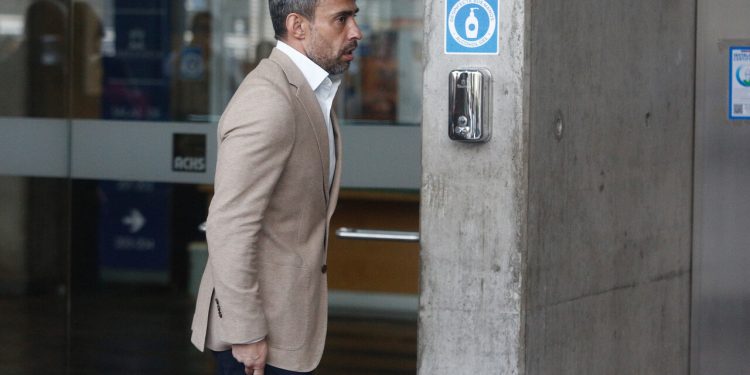 Jorge Valdivia seguirá en arresto nocturno tras formalización por segunda denuncia