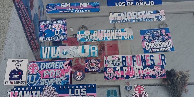 Lamentable: hinchas de la U vandalizan mausoleo del Ballet Azul