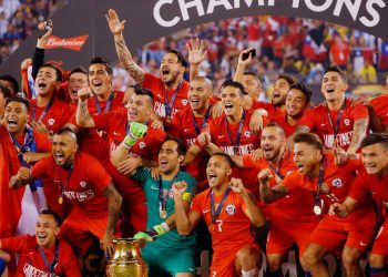 Ex bicampeón de América con La Roja vuelve al fútbol español