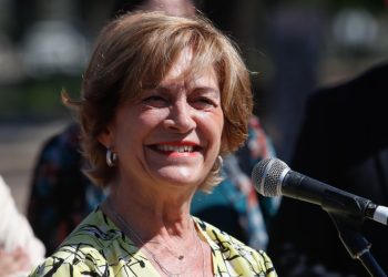 Matthei le saca amplia ventaja a su más cercano seguidor en carrera por llegar a La Moneda