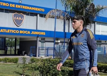 Se puso nervioso: Carlos Palacios enciende alarmas en Boca Juniors