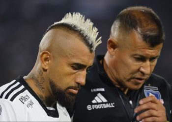 Revelan quiebre total en Colo Colo y fecha en que se iría Almirón