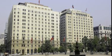 Investigan muerte de funcionaria pública que cayó del piso 14 de Ministerio de Hacienda