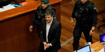 Investigan a gendarme que habría facilitado computador a Manuel Monsalve