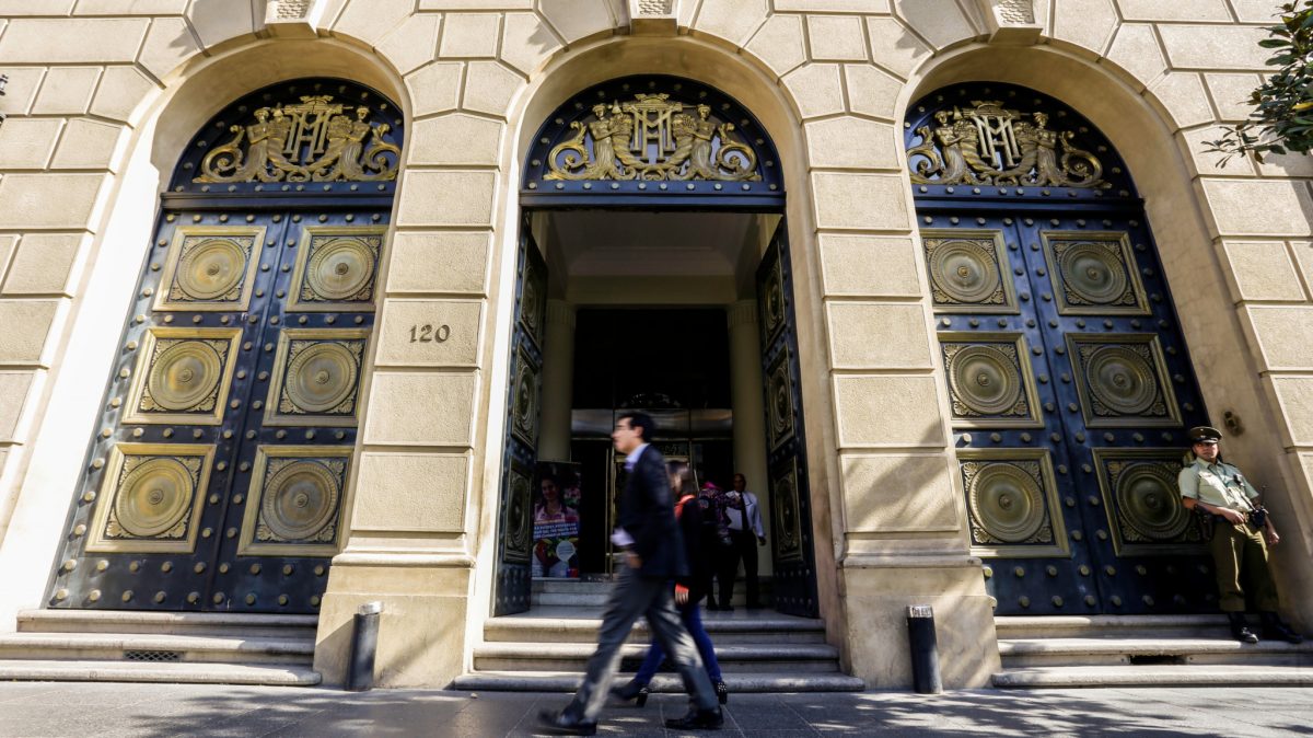 Caso Corfo: Contraloría abrió investigación por billonarios traspasos