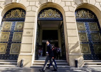 Caso Corfo: Contraloría abrió investigación por billonarios traspasos