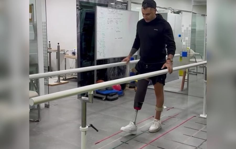 "Es posible volver a nacer": El inspirador video de Cristóbal Campos caminando con prótesis