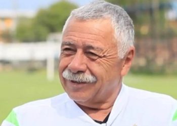 Así agradeció Carlos Caszely el imponente homenaje de Colo Colo