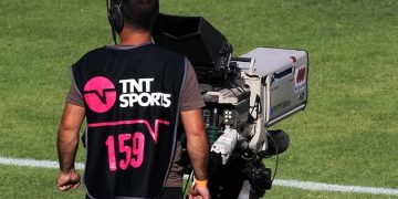 ¿Coincides?: Futboleros vapulean a TNT Sports por pocos partidos