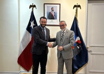 Piden renuncia de jefe de División de Asuntos Antárticos contrabando de pieles exóticas