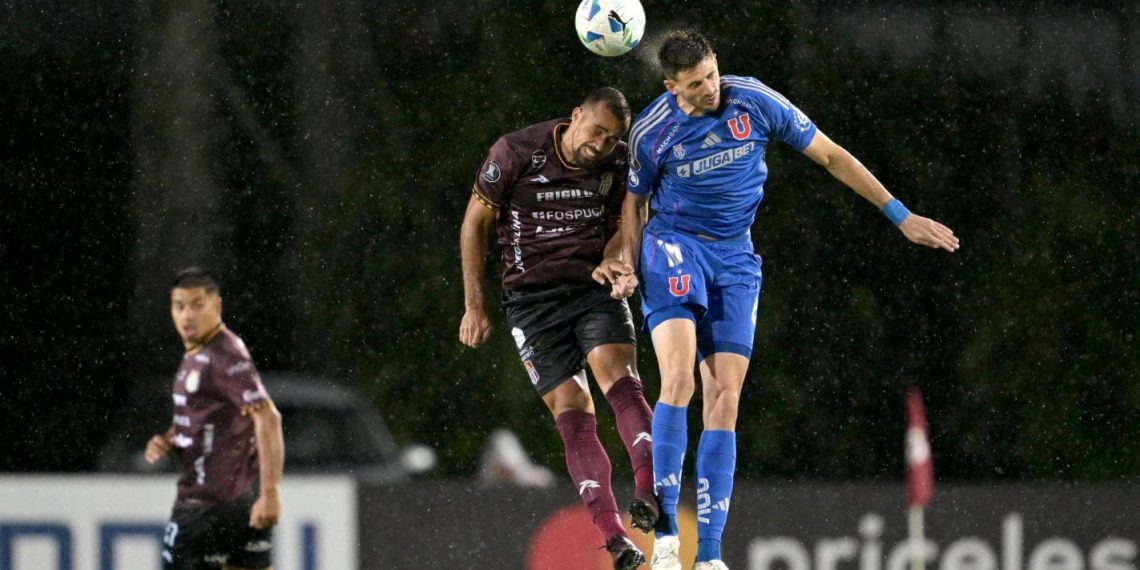 La “U” denuncia robo y maltrato tras amargo empate en Venezuela