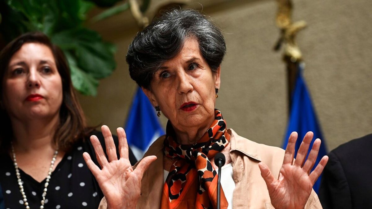 Los coletazos de la destitución de la senadora Allende por fallida venta de casa familiar