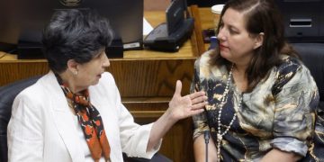 Crece tensión entre el Frente Amplio y el PS por caso Allende