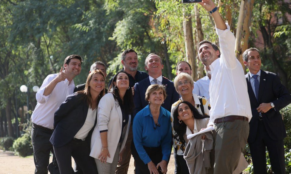 Parlamentarios y alcaldes: Los 11 voceros en campaña de Matthei