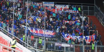 El burlesco cántico de hinchas de la "U" dedicado a Estudiantes