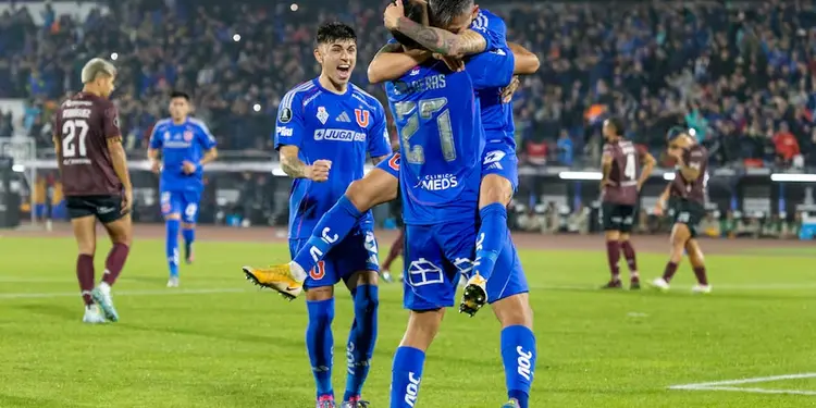 Revelan que la "U" ya contactó a goleador para reforzarse para octavos en Copa Libertadores