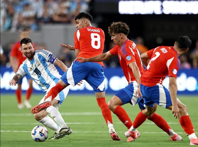 La notificación por pensión alimenticia que golpea a La Roja