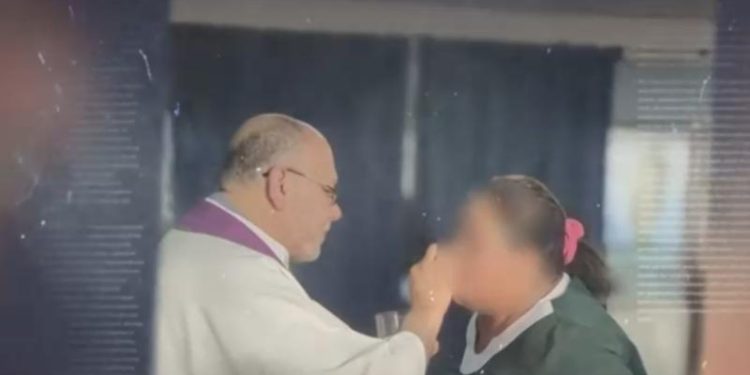 Revelan audios íntimos que Sacerdote de Los Andes enviaba a feligresa