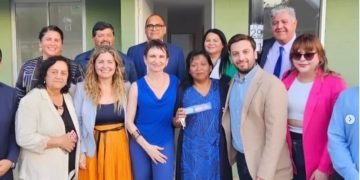 El increíble caso de concejala que presentó decena de licencias con firma de doctor muerto