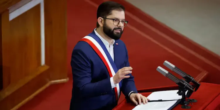 Atípica y con tinte electoral: las principales críticas a última Cuenta Pública de Boric