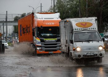 ¡Al fin!: Pronostican lluvias para la Región Metropolitana y zona central del país para esta semana