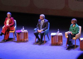 Encuesta B&W: Kast acortó distancia con Jara y Matthei sigue sumando competitividad en balotaje