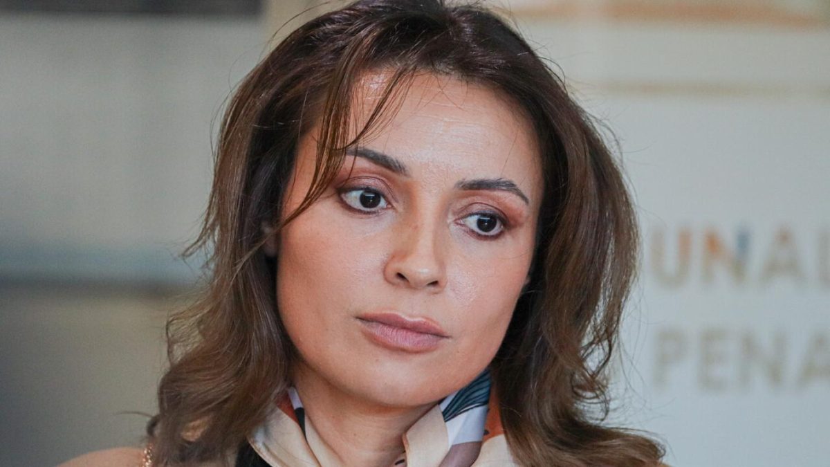 CDE le arruina el show en club nocturno a Camila Polizzi