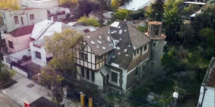 Revelan monto que pagó Boric por su nueva casa en San Miguel