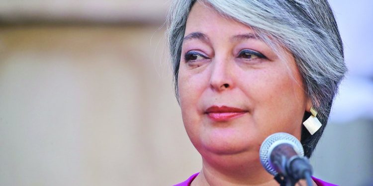 Las repercusiones a revelación que Jara suspenderá militancia PC