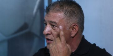 «Bichi» Borghi respondió a especulaciones sobre retorno a Colo Colo e invitó a ex compañero a trabajar con él