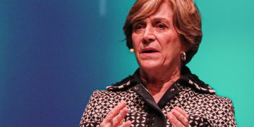 Cadem: Matthei sufre nueva caída y enciende alarmas en Chile Vamos