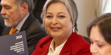 Jara presenta programa resumido y excluye promesa del aborto libre por influencia DC