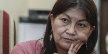 Comunistas ofrecieron cupo senatorial en La Araucanía a Elisa Loncon tras exclusión del Frente Amplio