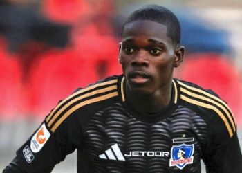 Vieja gloria alba alucinó con joven promesa y pidió más minutos en cancha