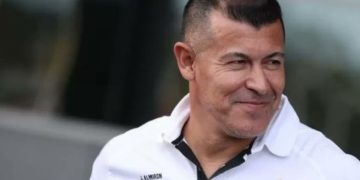 Almirón sancionado: Tribunal de disciplina de la ANFP impone nuevo castigo al técnico albo