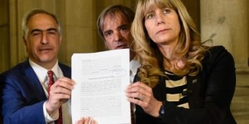 Chile Vamos y Demócratas sellaron pacto parlamentario antes del cierre de inscripciones ante el Servel